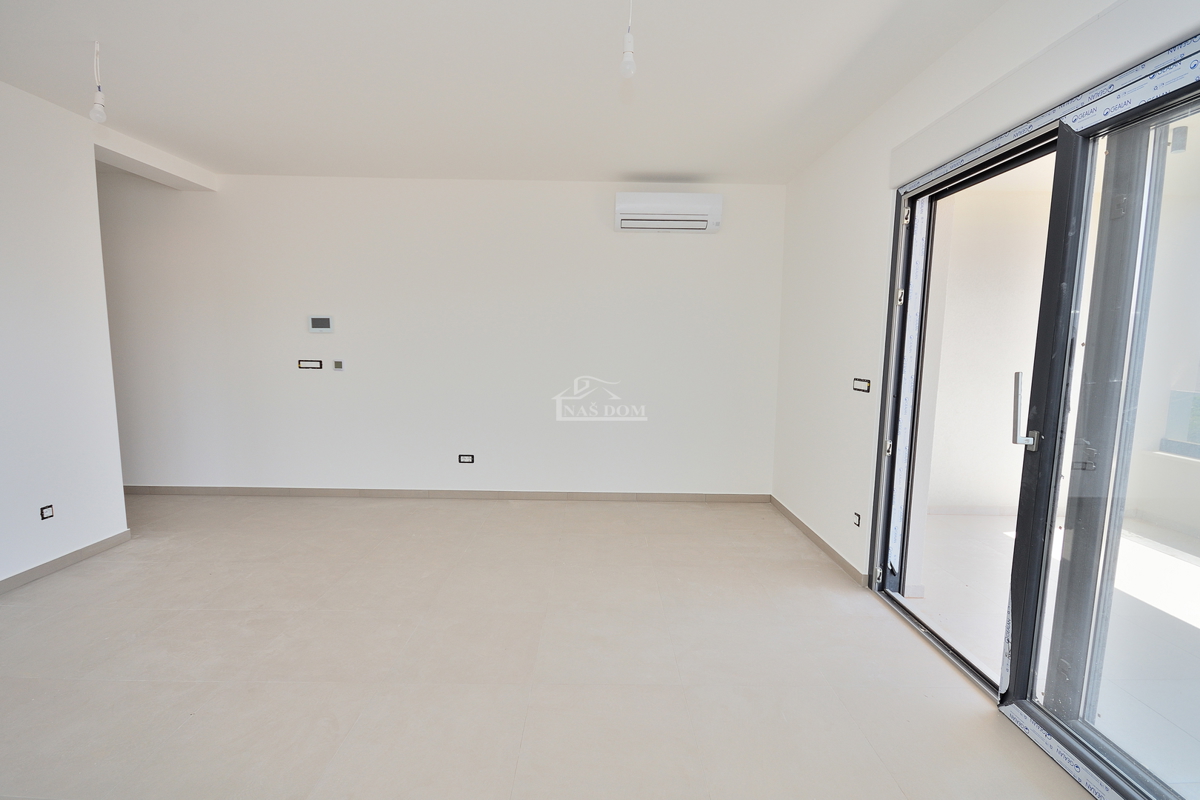 Vodice - NOVOGRADNJA S3 stanovanje s prostorno teraso