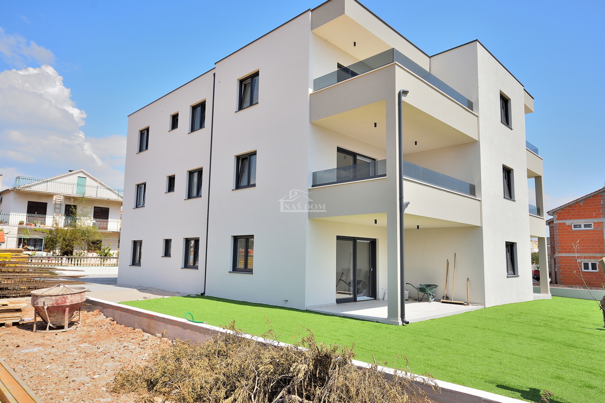 Vodice - NOVOGRADNJA S3 stanovanje s prostorno teraso