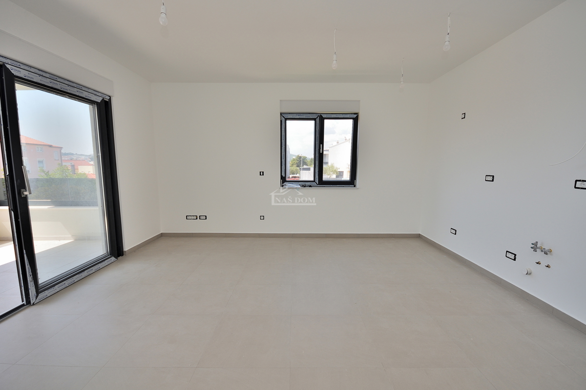 Vodice - NOVOGRADNJA S3 stanovanje s prostorno teraso