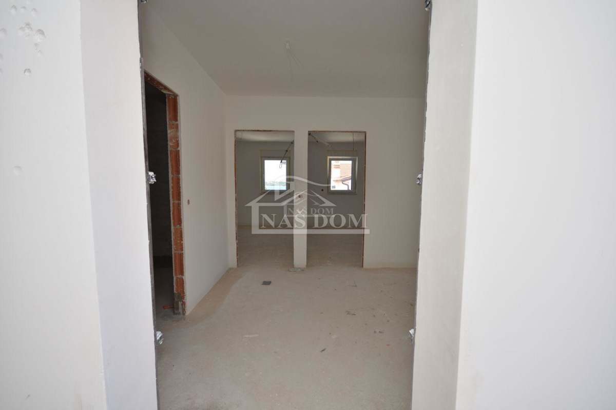 Luksuzni stan S10 s krovno teraso, 50 m od plaže