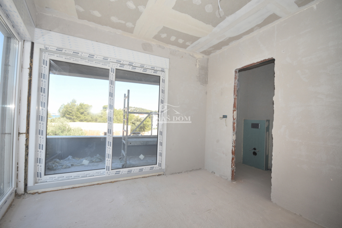 Žaborić - **NOVOGRADNJA** S1 dvojna kuća 70m od morja