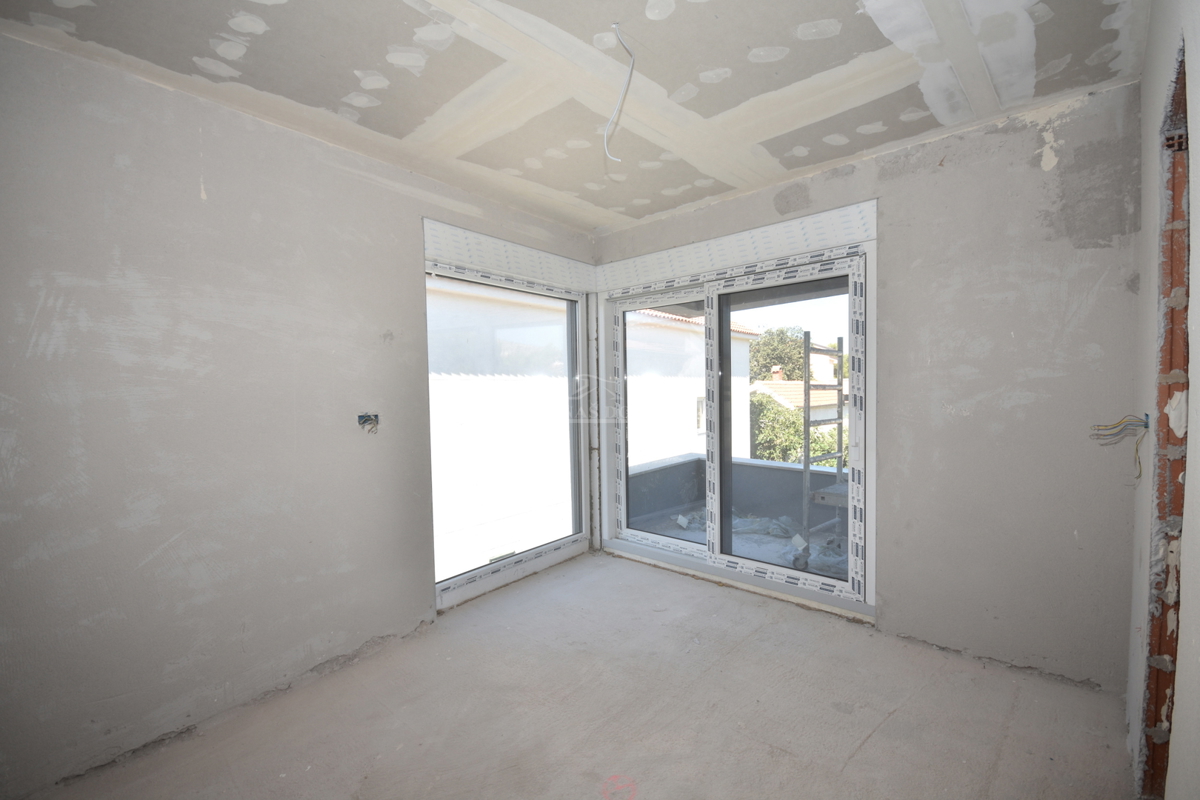 Žaborić - **NOVOGRADNJA** S1 dvojna kuća 70m od morja