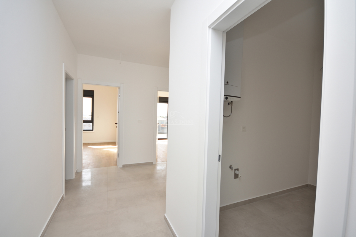 Tribunj - Luksuzno stanovanje S5 na drugem nadstropju, pogled na morje