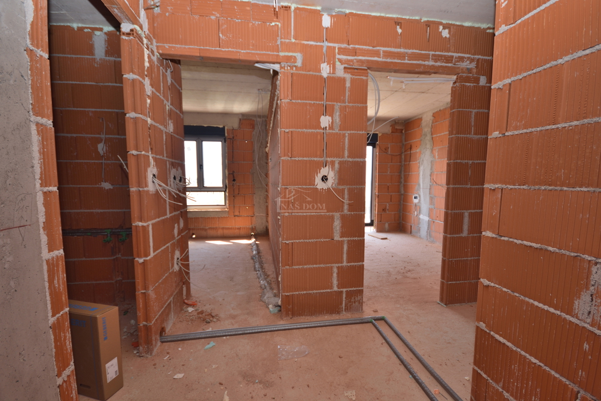 Tribunj - Luksuzno stanovanje S5 na drugem nadstropju, pogled na morje