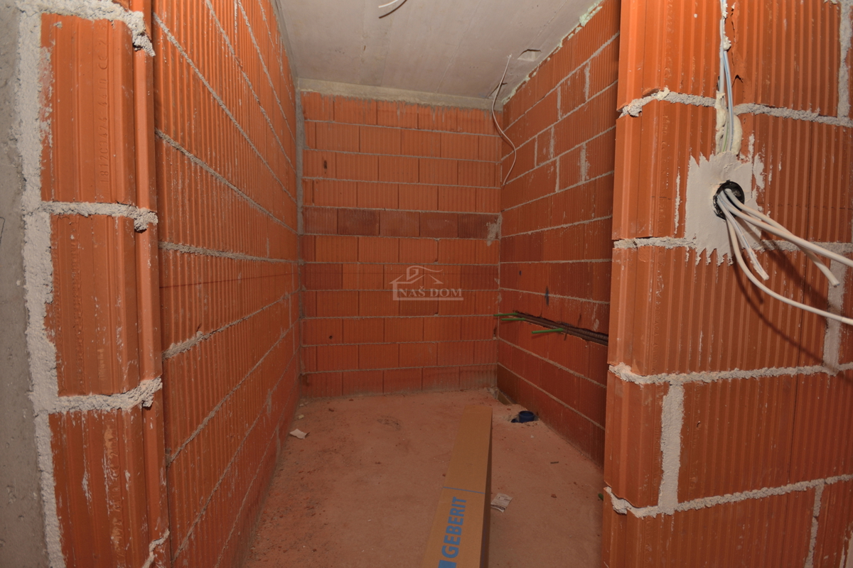 Tribunj - Luksuzno stanovanje S5 na drugem nadstropju, pogled na morje