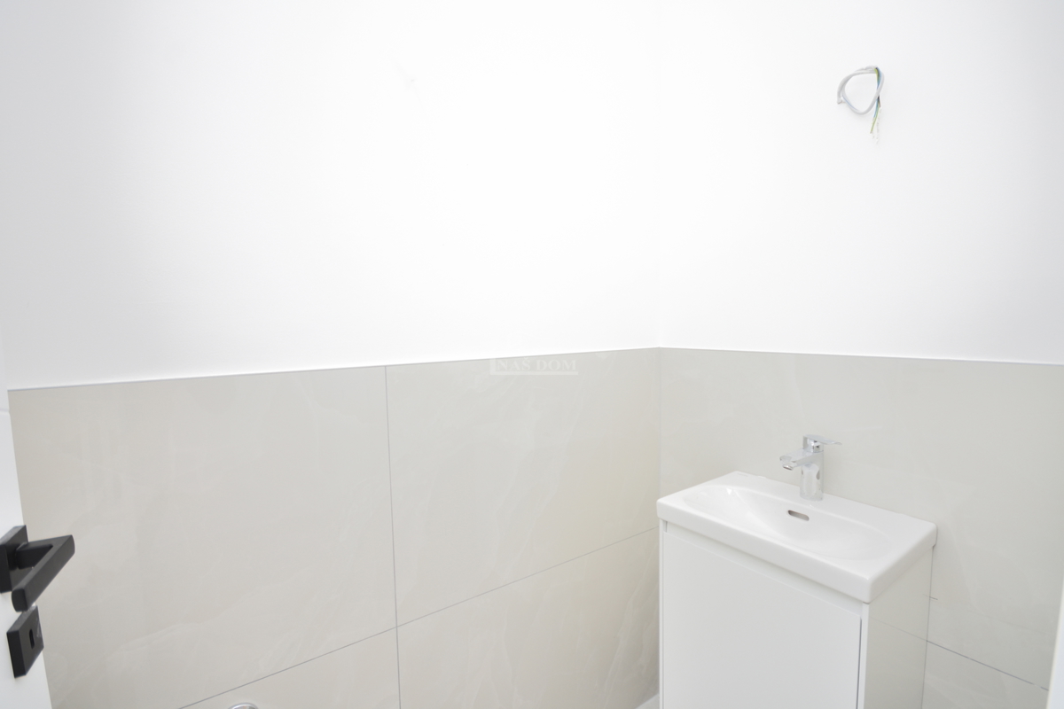 Tribunj - Luksuzno stanovanje S5 na drugem nadstropju, pogled na morje