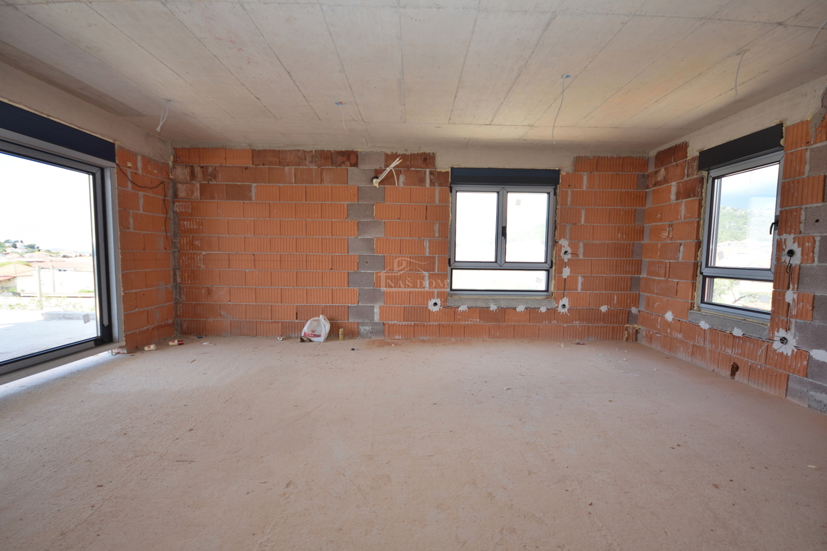 Tribunj - Luksuzno stanovanje S5 na drugem nadstropju, pogled na morje