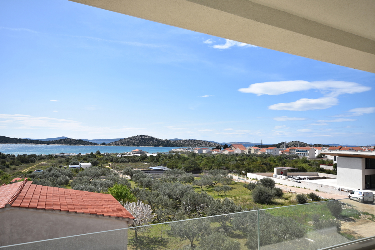 Tribunj - S6 stanovanje s pogledom na morje, 107,5 m2, 400 m od plaže
