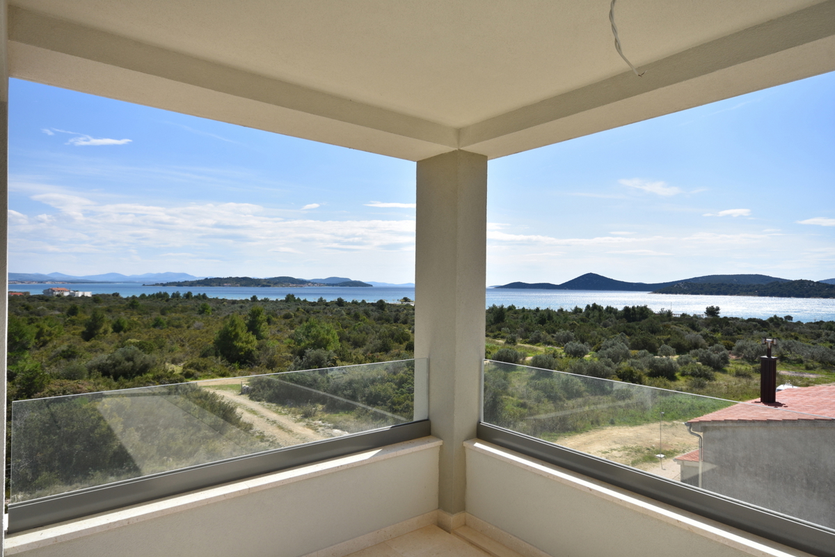 Tribunj - S6 stanovanje s pogledom na morje, 107,5 m2, 400 m od plaže