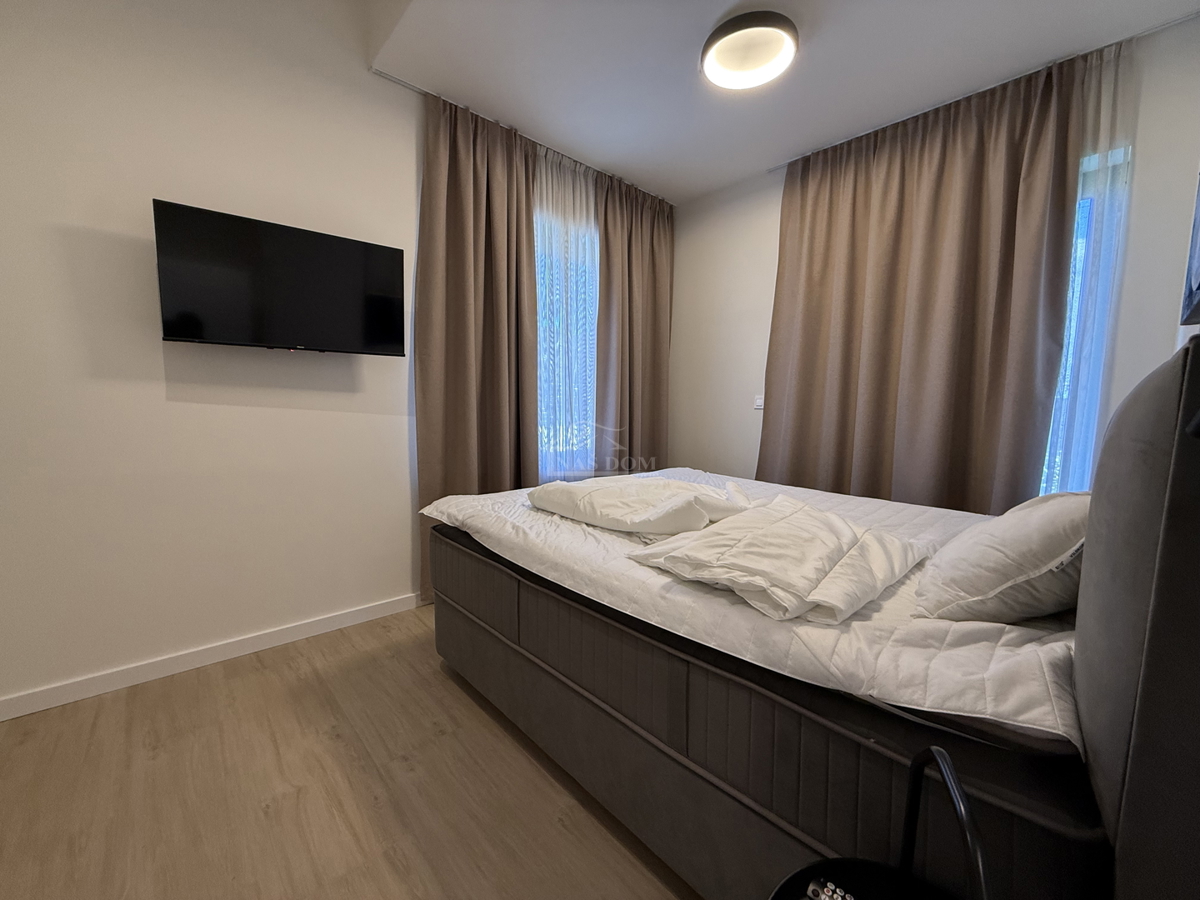 Danilo, Biranj - Prekrasna pritlična hiša s bazenom