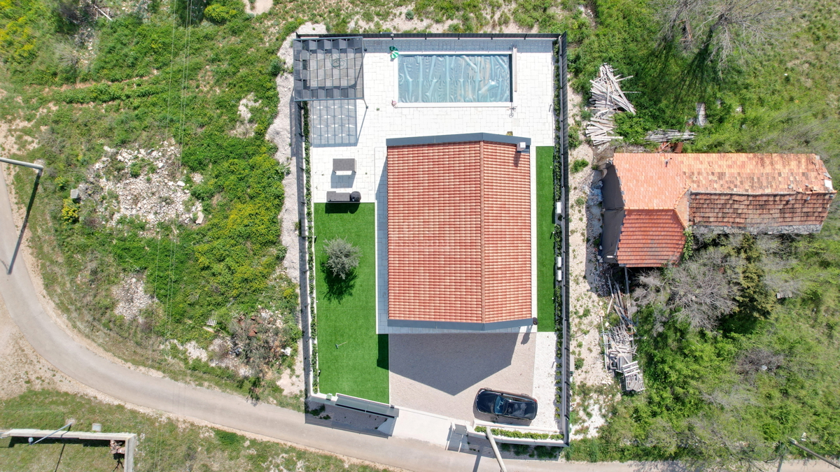 Danilo, Biranj - Prekrasna pritlična hiša s bazenom