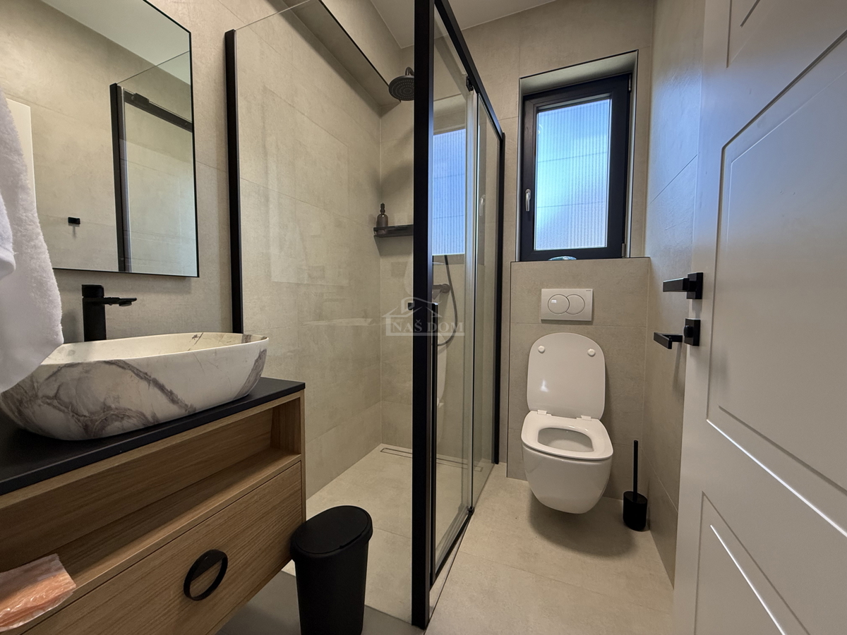 Danilo, Biranj - Prekrasna pritlična hiša s bazenom