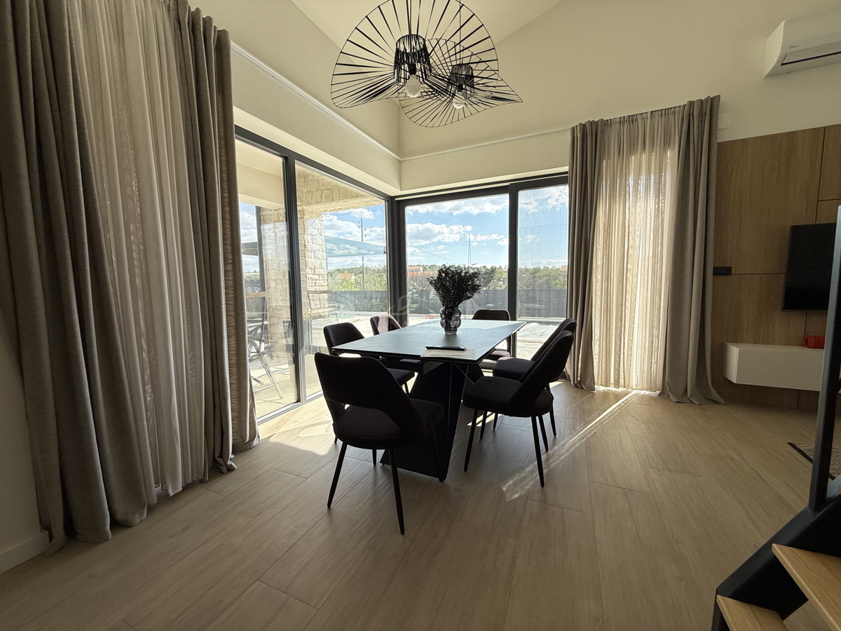 Danilo, Biranj - Prekrasna pritlična hiša s bazenom