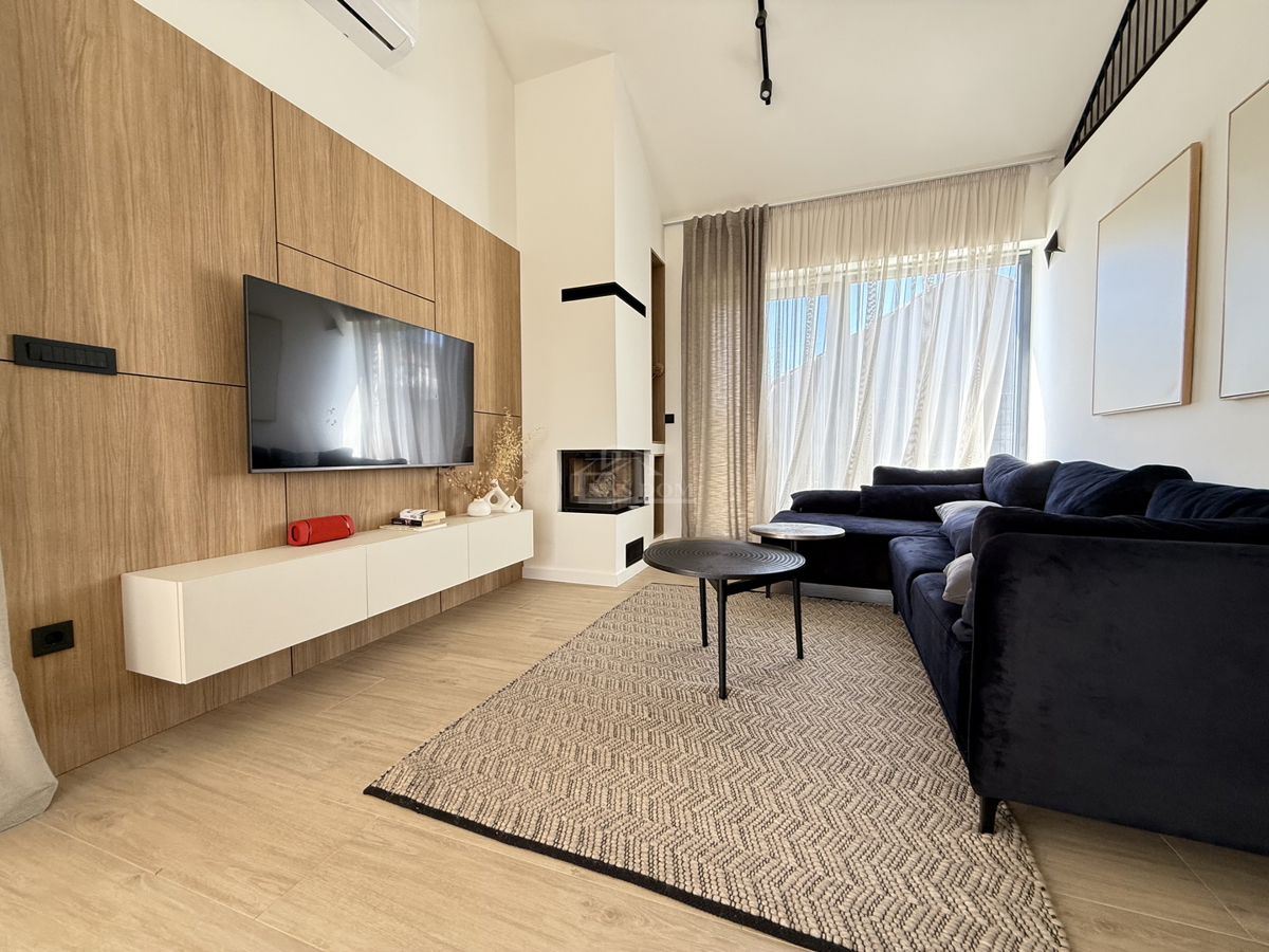 Danilo, Biranj - Prekrasna pritlična hiša s bazenom