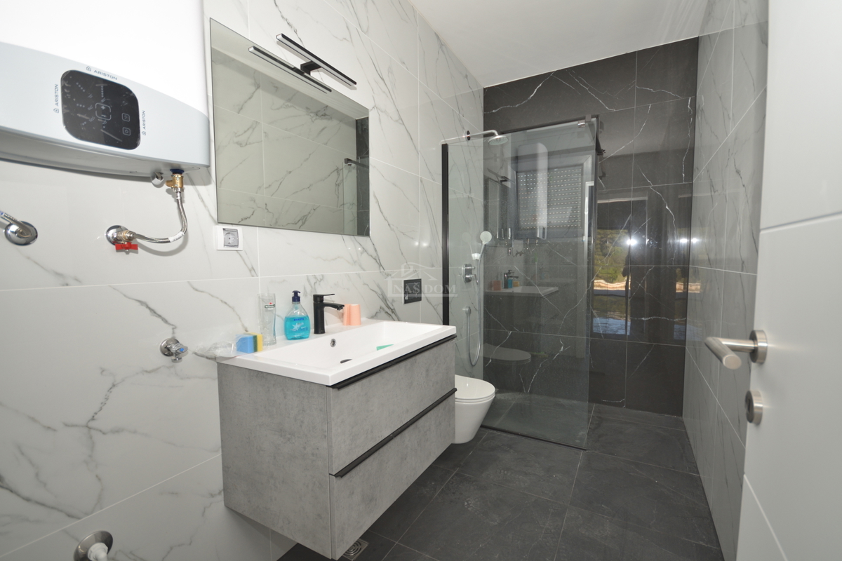 Tribunj, Sovlje - Luksuzno stanovanje S2 le 50 m od morja