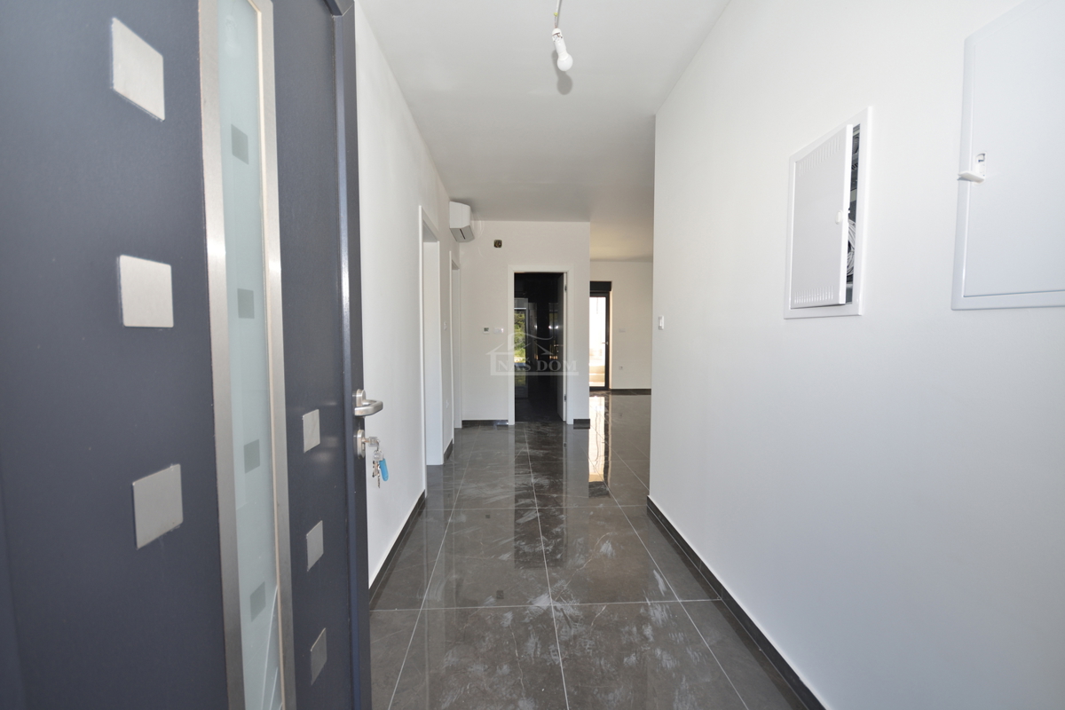 Tribunj, Sovlje - Luksuzno stanovanje S2 le 50 m od morja