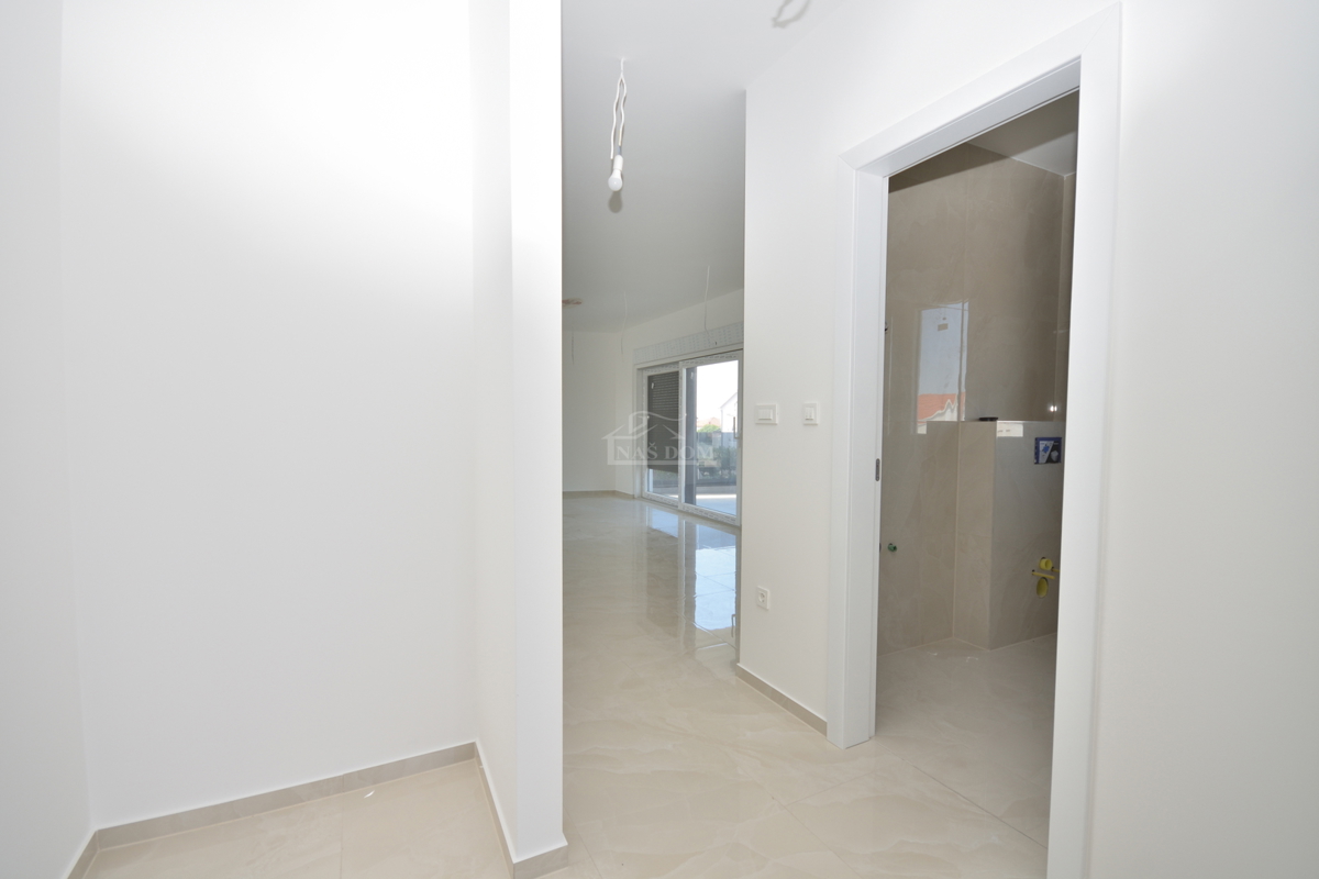 Vodice - Luksuzno stanovanje S3, 600 m od plaže