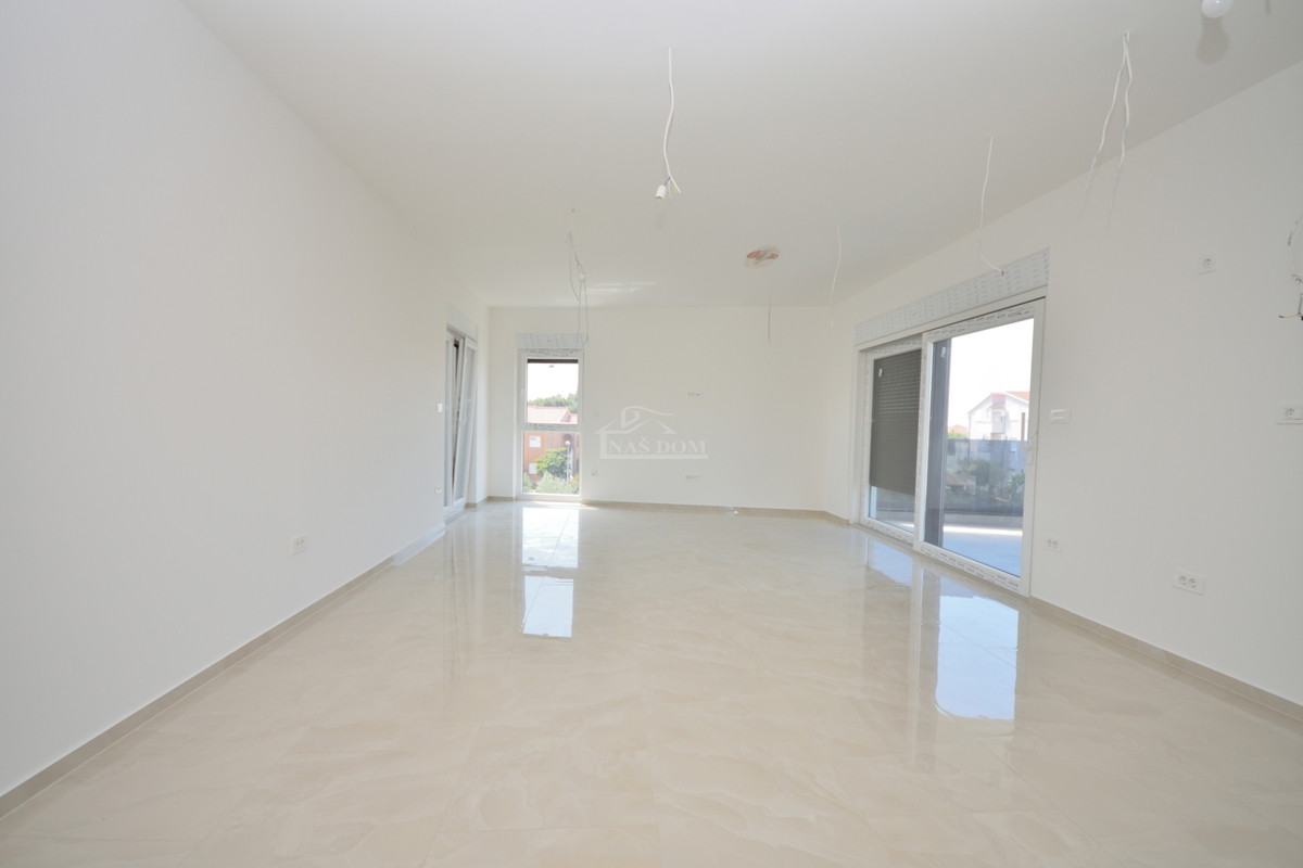 Vodice - Luksuzno stanovanje S3, 600 m od plaže