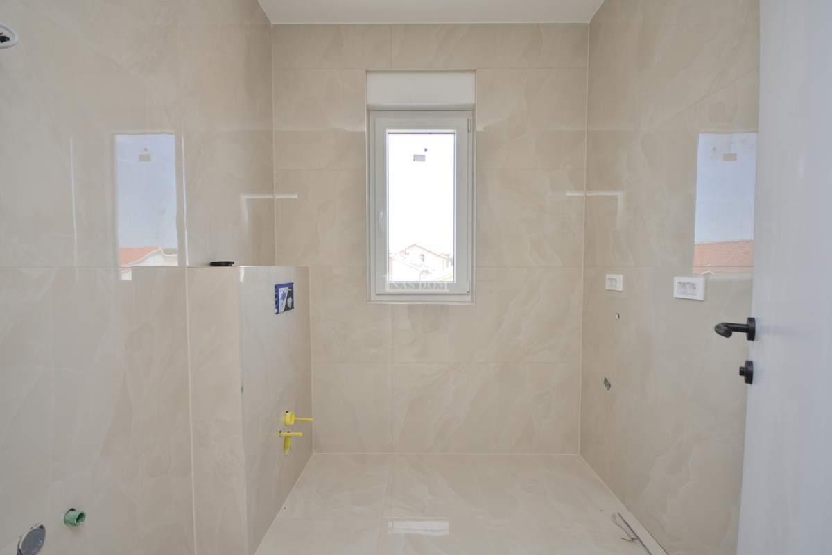 Vodice - Luksuzno stanovanje S3, 600 m od plaže