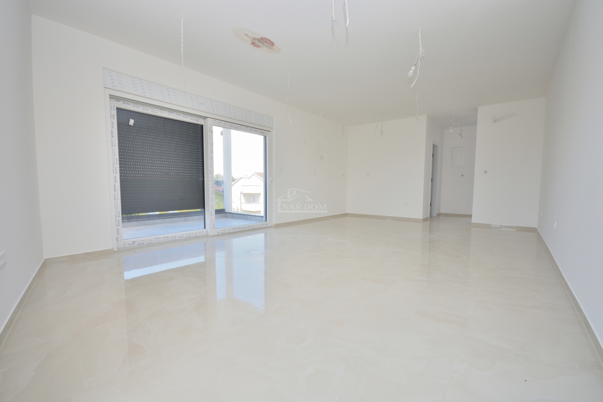 Vodice - Luksuzno stanovanje S3, 600 m od plaže