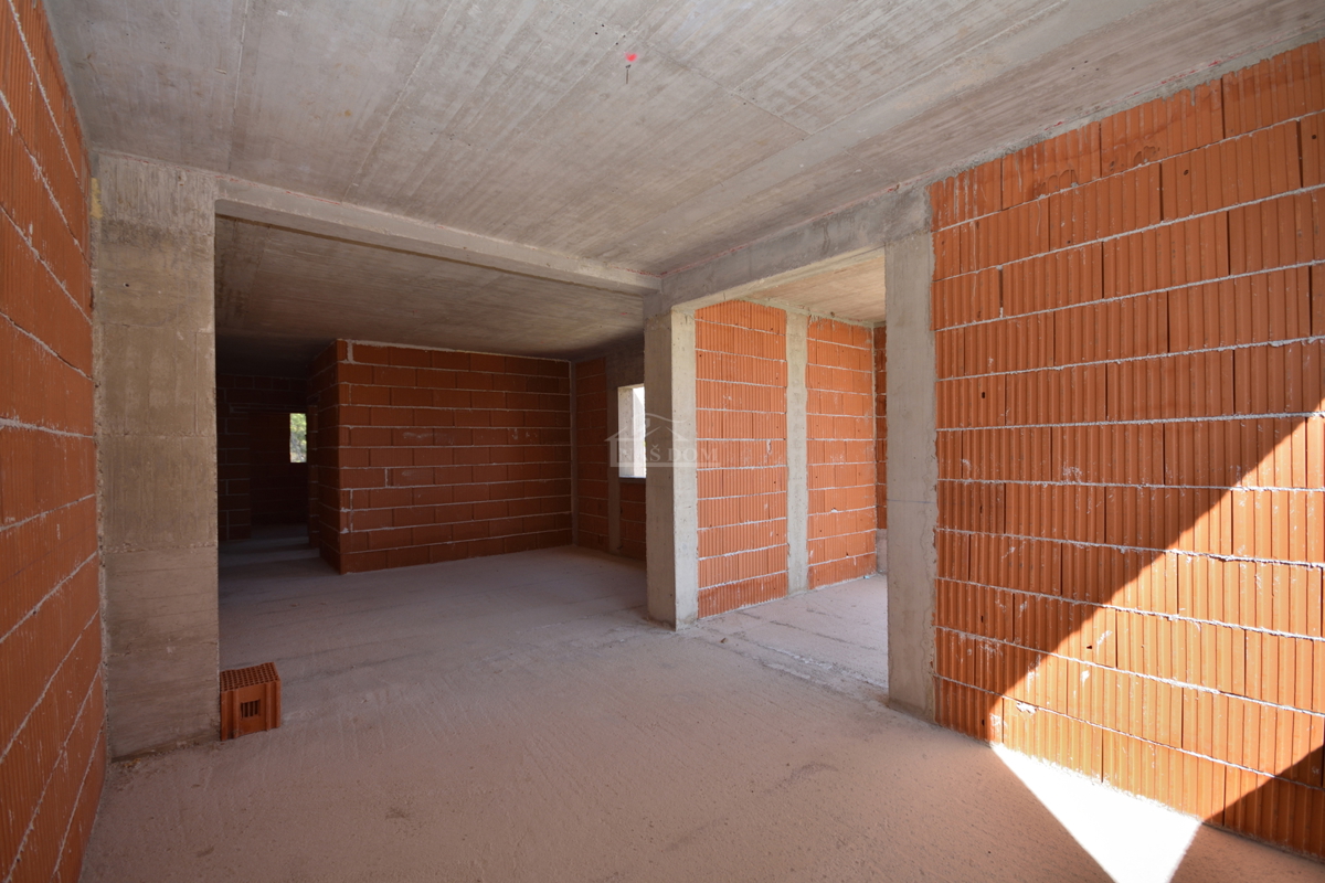 Stanovanje S9 v Vodicah – novogradnja, 2. nadstropje, pogled na morje, 77,8 m², mirna lega