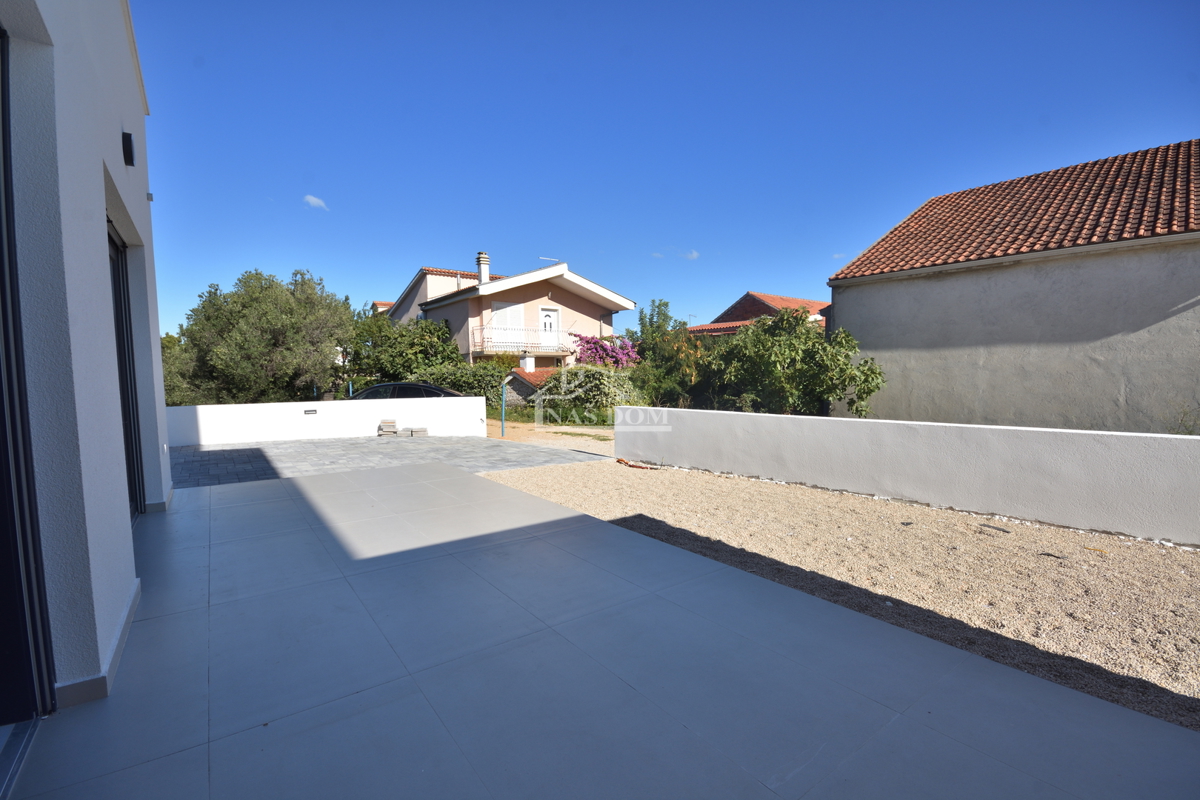 PRILOŽNOST: Dvojna hiša S2 v Vodicah – mirna lega, bližina vseh vsebin