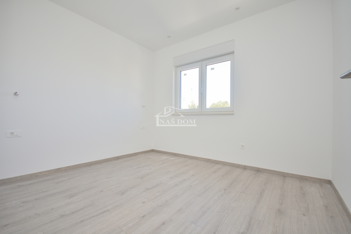 PRILOŽNOST: Dvojna hiša S2 v Vodicah – mirna lega, bližina vseh vsebin