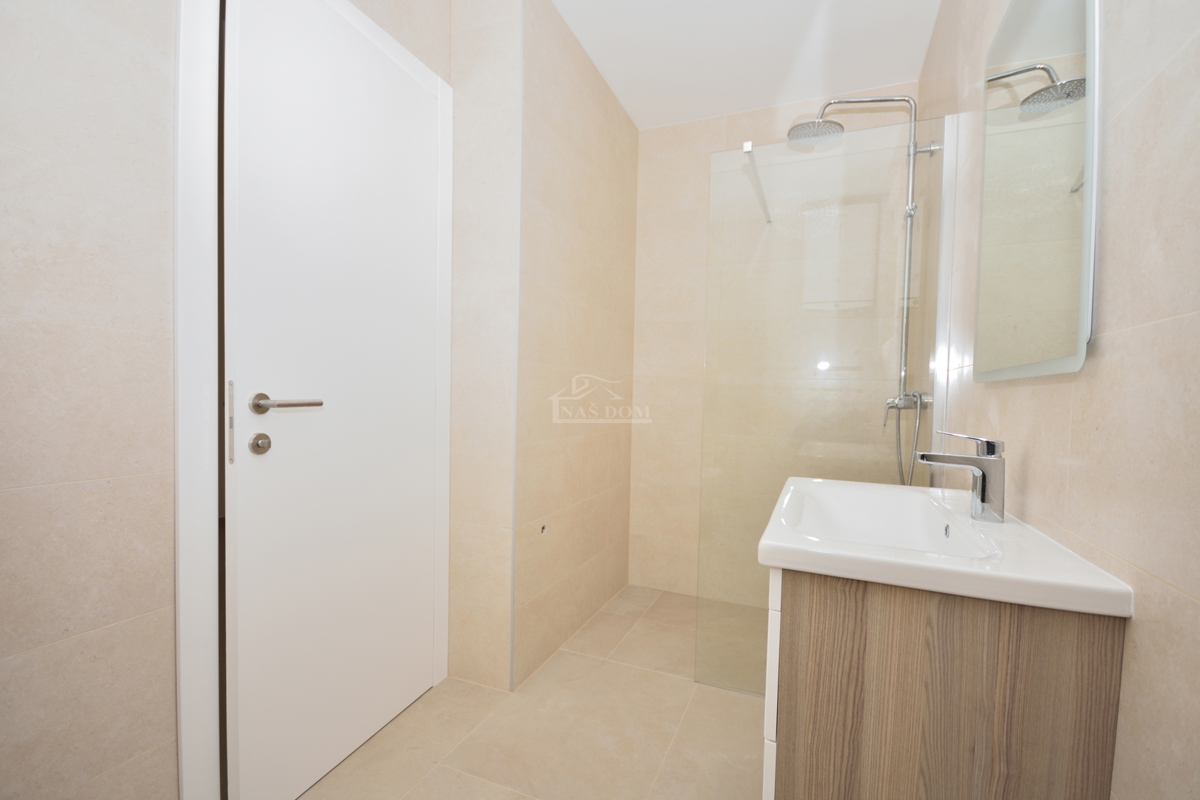 Stan S1 – Novogradnja z vrtom v mirnem delu Vodic