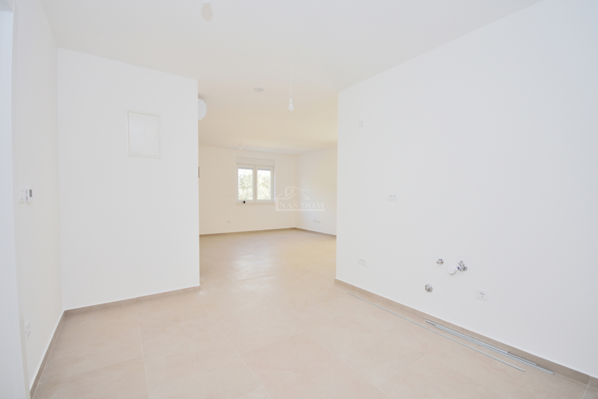 Stan S1 – Novogradnja z vrtom v mirnem delu Vodic