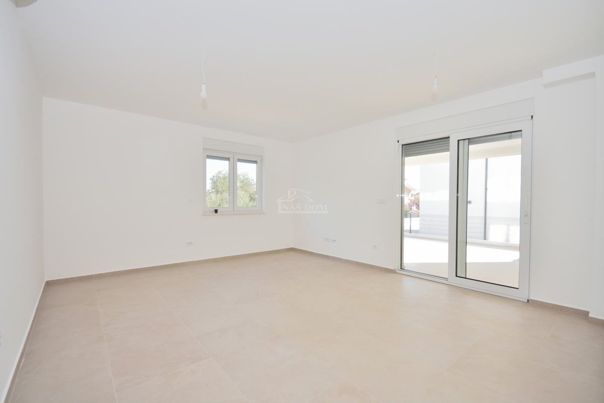 Stan S1 – Novogradnja z vrtom v mirnem delu Vodic