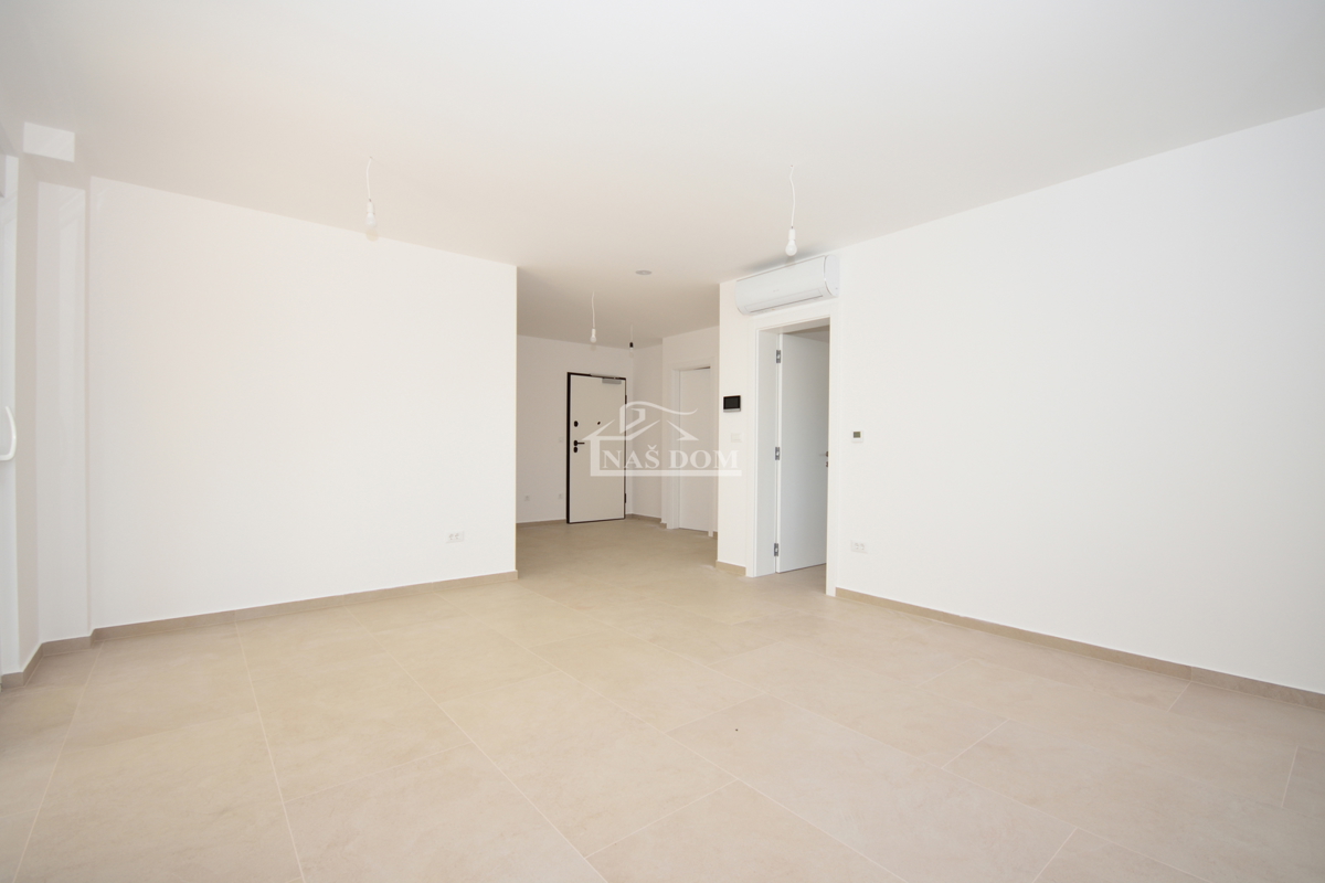 Stan S1 – Novogradnja z vrtom v mirnem delu Vodic