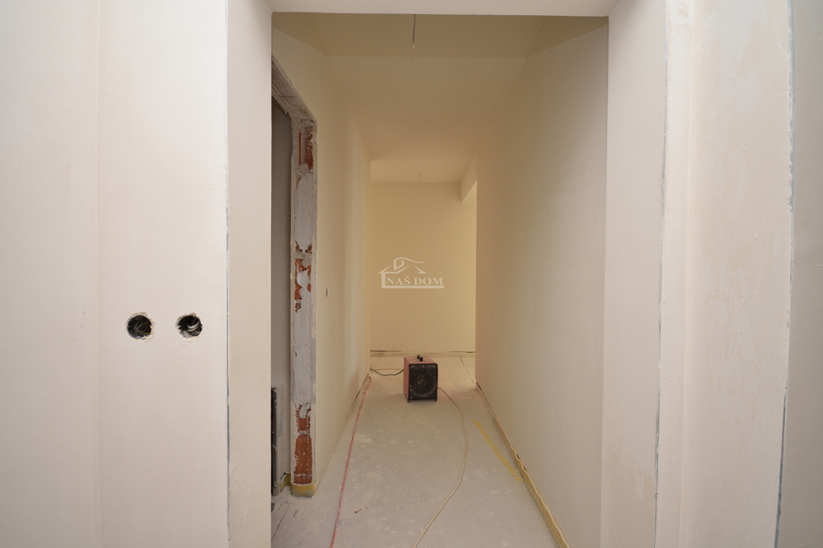 Vodice - Komfortno stanovanje S5 s tremi spalnicami, pogled na morje, prvo nadstropje