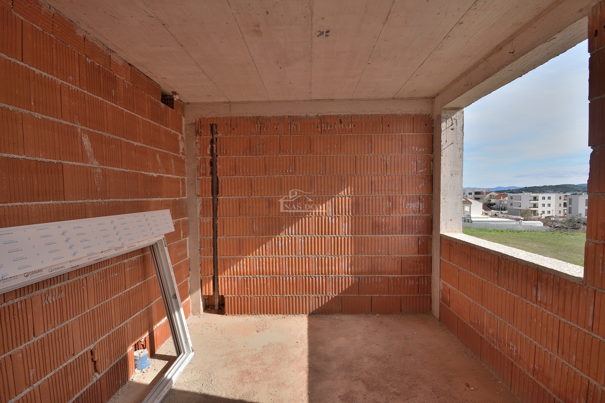 Vodice - S4 stanovanje s strešno teraso, pogled na morje