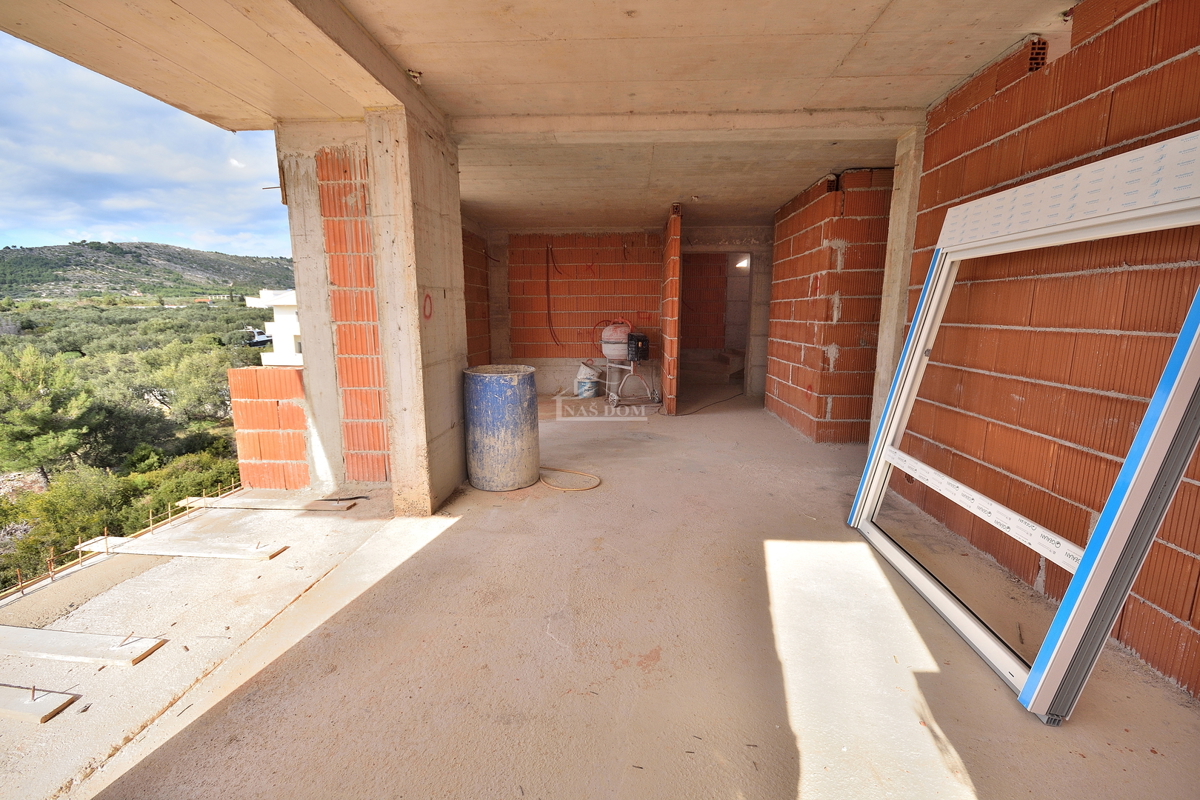 Vodice - S4 stanovanje s strešno teraso, pogled na morje