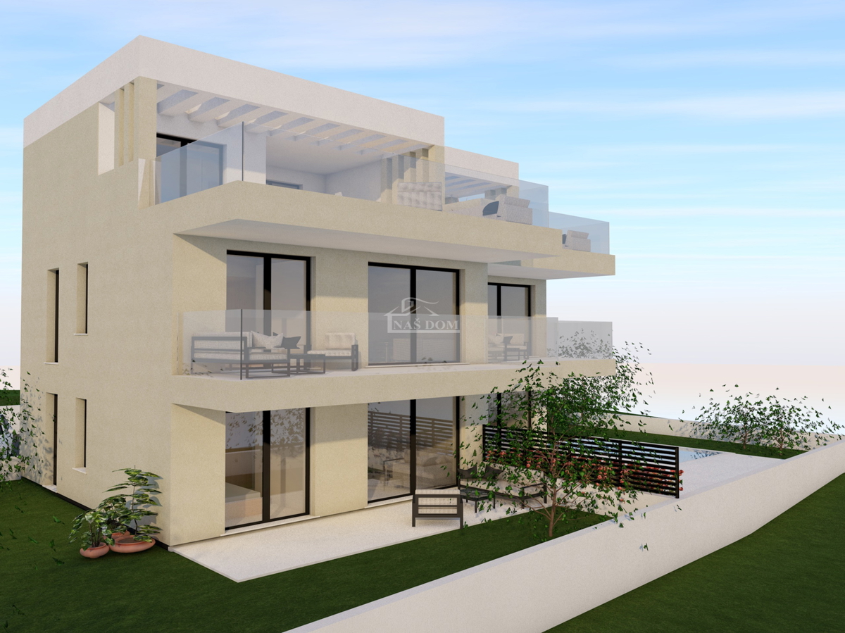 Vodice - s4 dvonadstropno stanovanje s strešno teraso 750 m od plaže