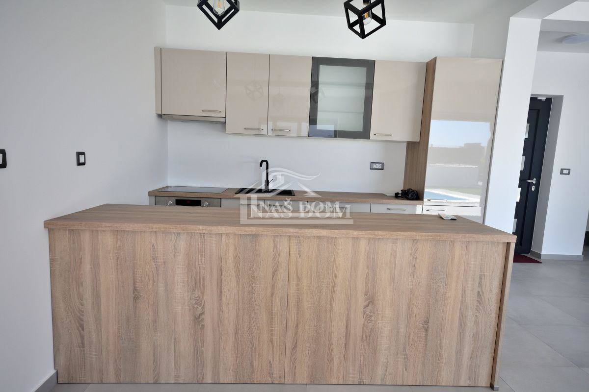 Vodice - NOVOGRADNJA dvojna hiša D s bazenom