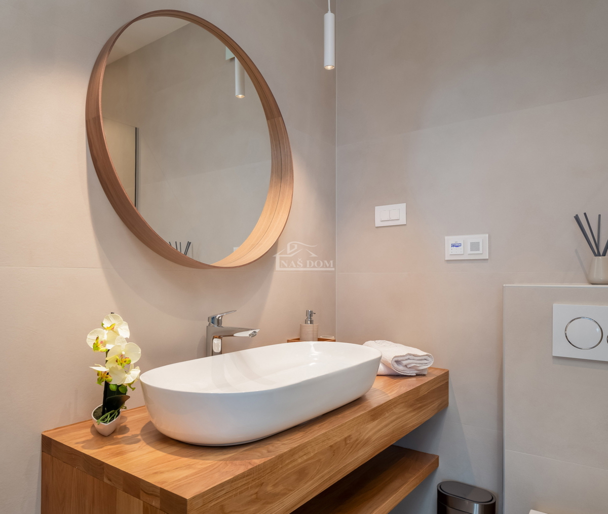 Vodice - moderna vila s bazenom, pogled na more