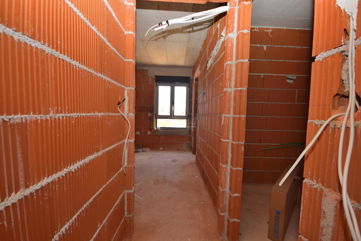 Tribunj - Luksuzno stanovanje S6 na drugem nadstropju, pogled na morje