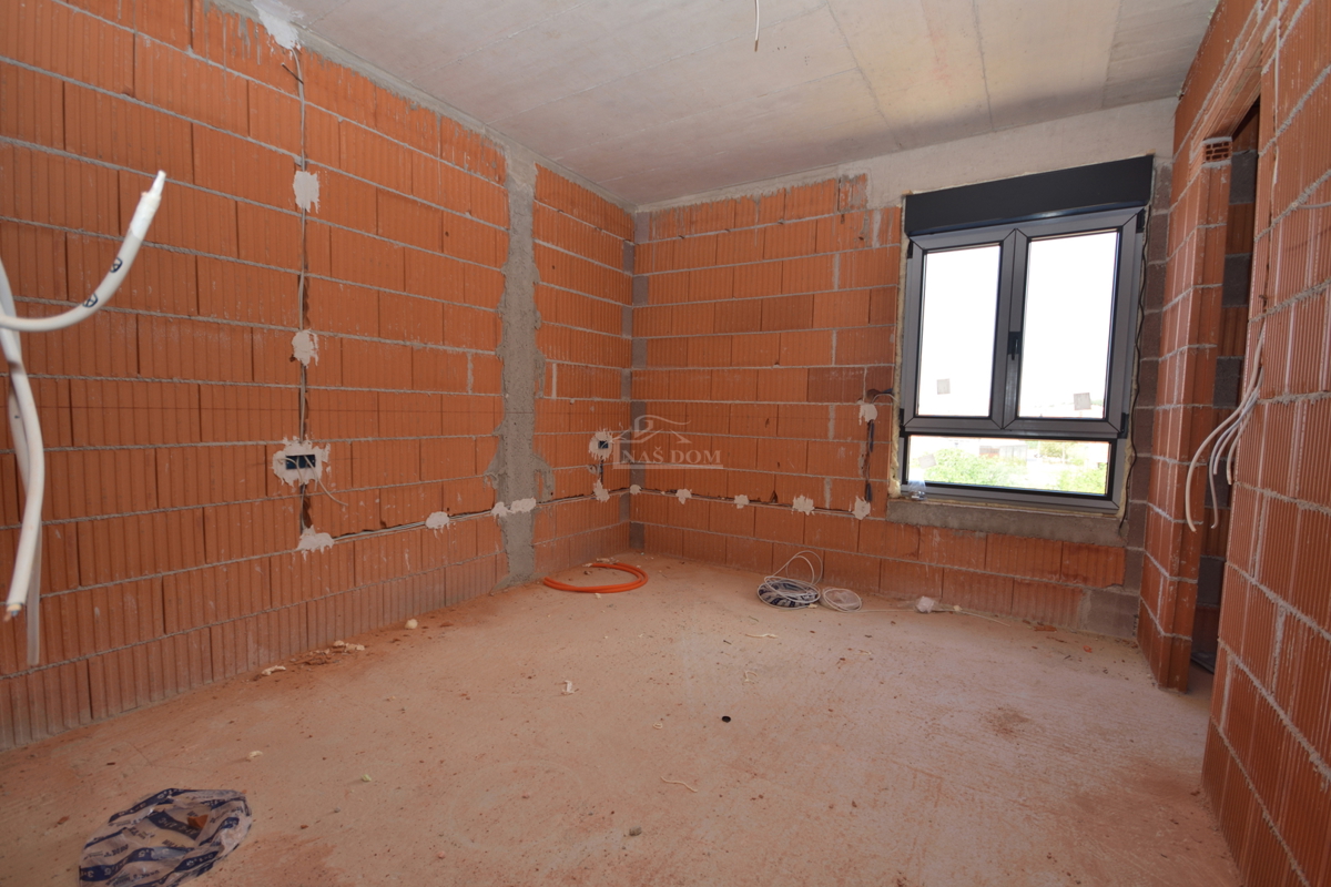 Tribunj - Luksuzno stanovanje S6 na drugem nadstropju, pogled na morje