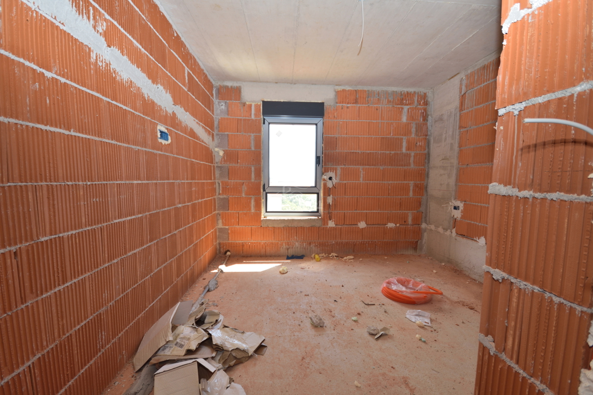 Tribunj - Luksuzno stanovanje S6 na drugem nadstropju, pogled na morje