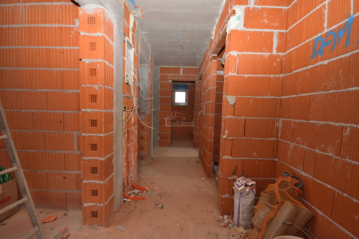 Tribunj - Luksuzno stanovanje S6 na drugem nadstropju, pogled na morje