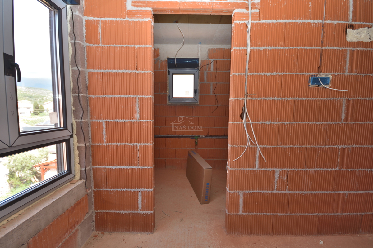 Tribunj - Luksuzno stanovanje S6 na drugem nadstropju, pogled na morje