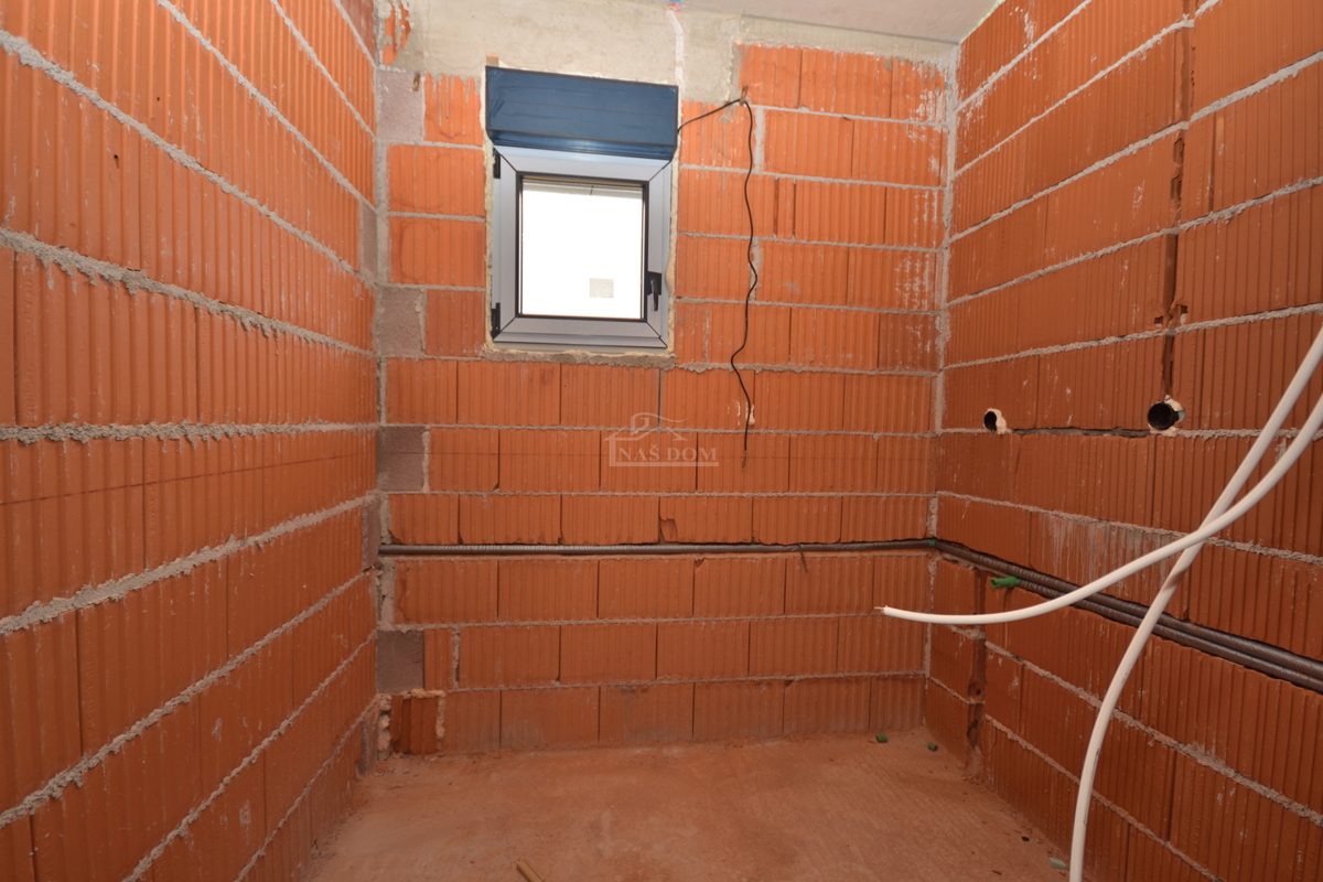 Tribunj - Luksuzno stanovanje S6 na drugem nadstropju, pogled na morje