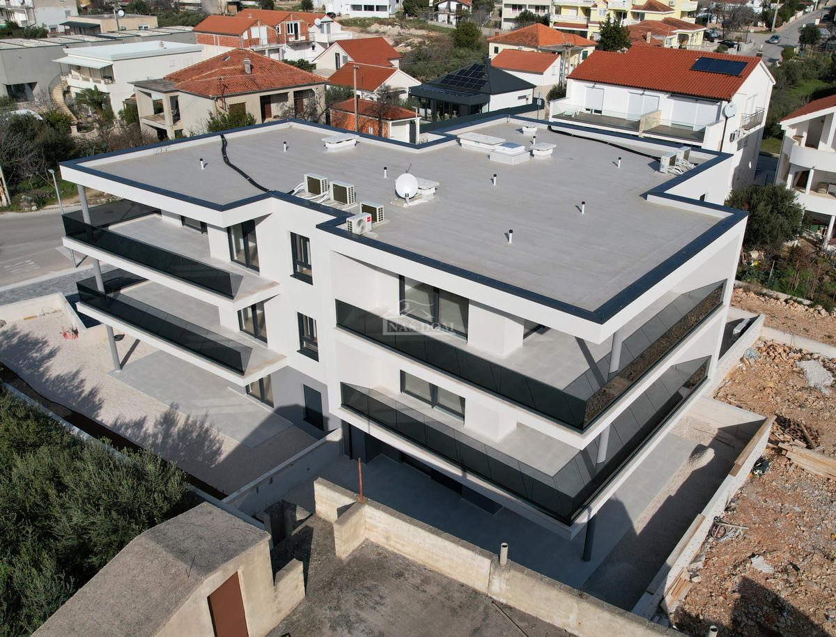 Tribunj - Luksuzno stanovanje S6 na drugem nadstropju, pogled na morje