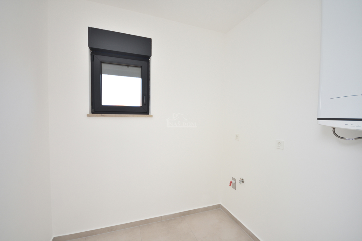 Tribunj - Luksuzno stanovanje S6 na drugem nadstropju, pogled na morje