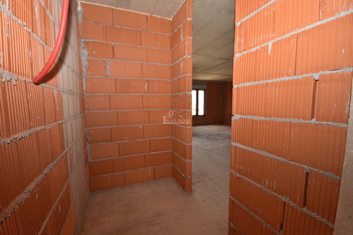 Brodarica - Stanovanje S3 z razgledom na morje, 1. nadstropje