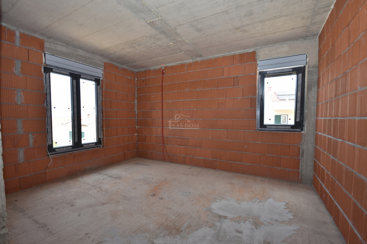 Brodarica - Stanovanje S3 z razgledom na morje, 1. nadstropje