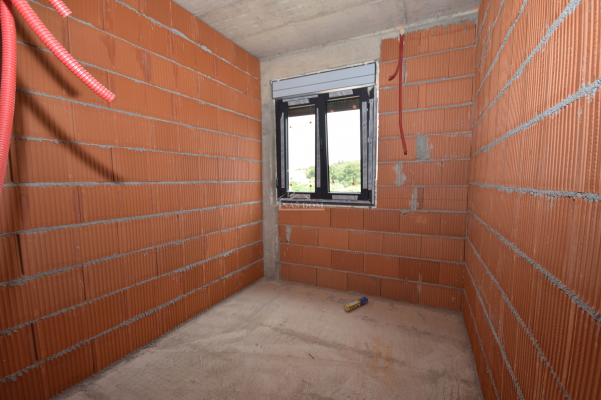 Brodarica - Stanovanje S3 z razgledom na morje, 1. nadstropje