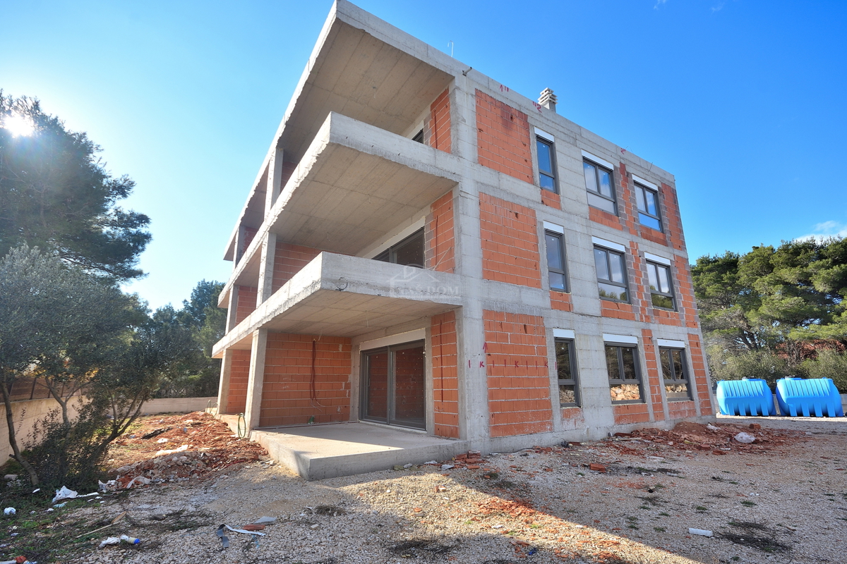 Vodice, SRIMA B - S7 stanovanje s tremi spalnicami, 2. nadstropje, 300 m od plaže