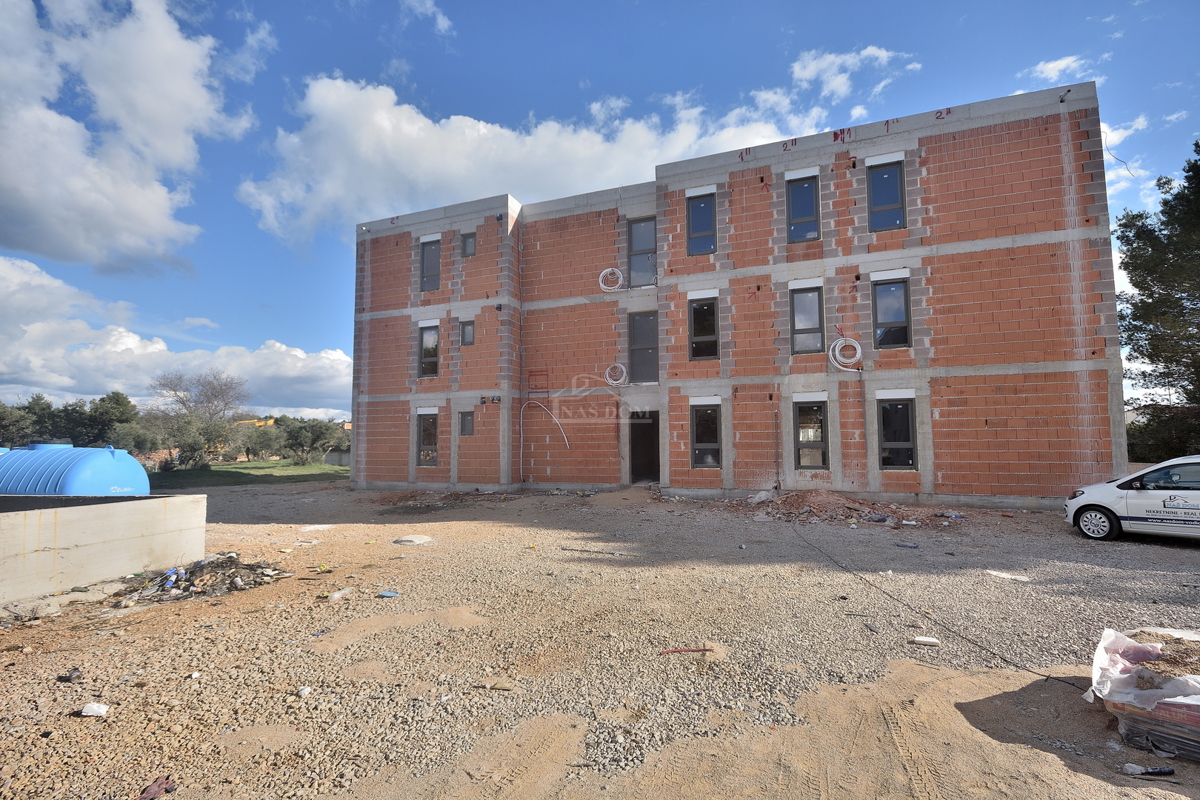 Vodice, SRIMA B - S7 stanovanje s tremi spalnicami, 2. nadstropje, 300 m od plaže